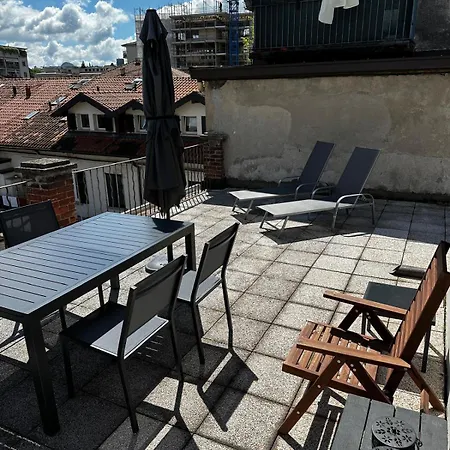 Near Downtown Apartment