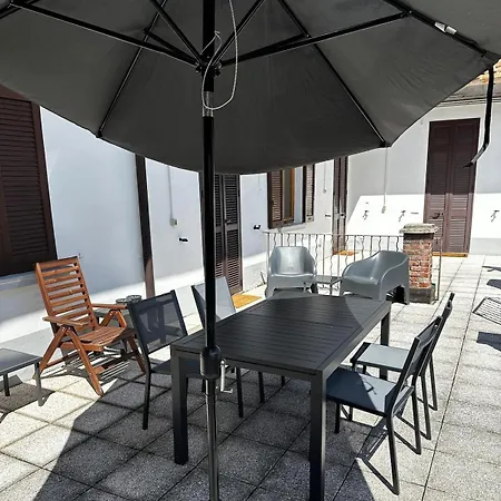 Apartment Near Downtown *
